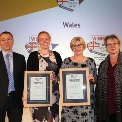 Wales L-R: Award partner Gareth Jones of Kalsec Europe Ltd, Traditional winner Jess Jones of Wegnalls Farm Meats, Innovative winner Helen Vaughans of Vaughans Family Butchers, and Sophie Grigson. 
